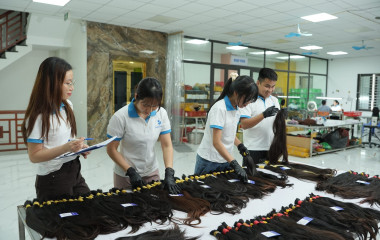 Wholesale Hair Extensions Suppliers: What to Look for Before Buying