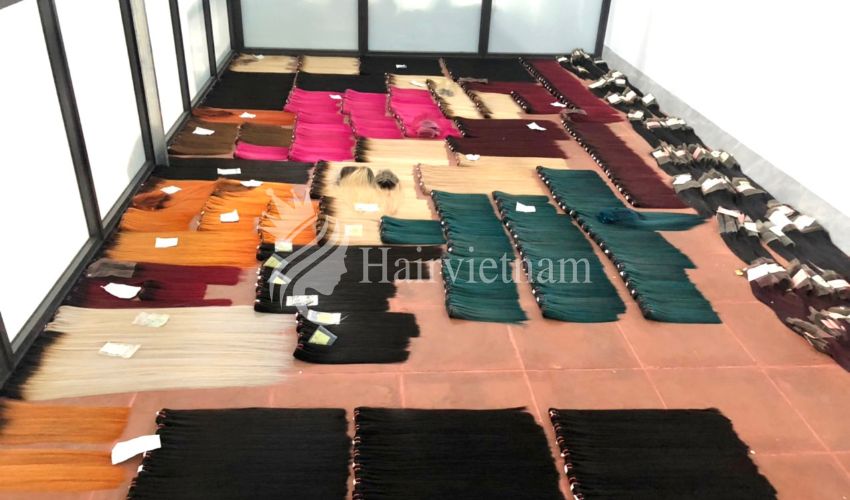 The Quantity of Human Hair Bundles is a key factor to answer “How much are hair bundles?”